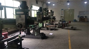 Milling machine